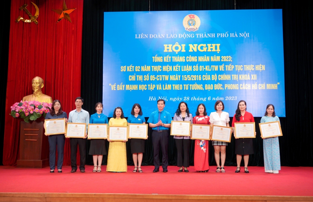 Hà Nội tổng kết 10 năm thực hiện Chỉ thị 05-CT/TW: Đưa việc học và làm theo Bác thành hành động tự giác, thường xuyên trong toàn hệ thống chính trị