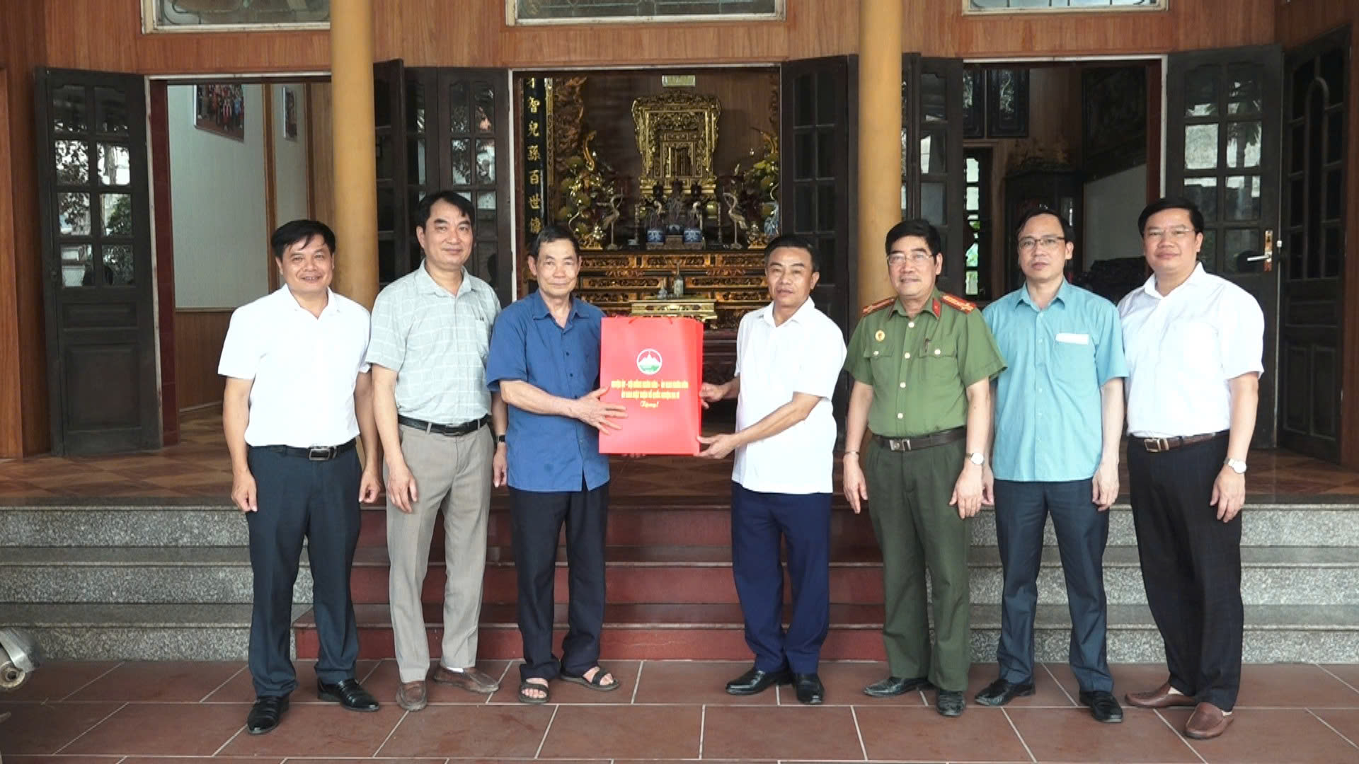 Huyện Ba Vì tri ân các thương binh tiêu biểu, lan tỏa đạo lý “Uống nước nhớ nguồn”