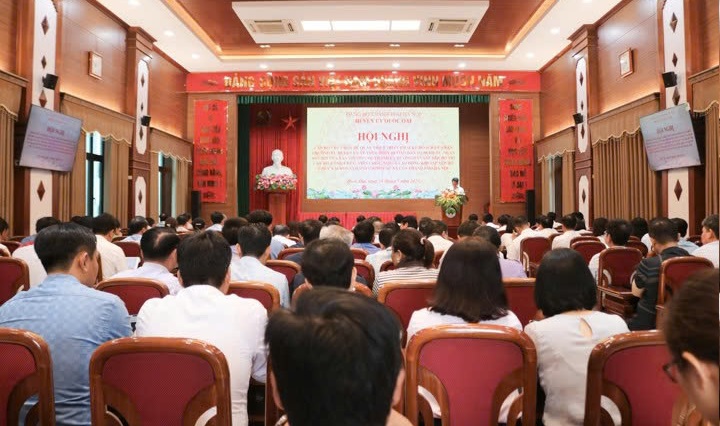 Huyện Quốc Oai đẩy nhanh tiến độ sắp xếp tổ chức bộ máy, bảo đảm đồng bộ, hiệu quả trước thời điểm chuyển đổi mô hình chính quyền