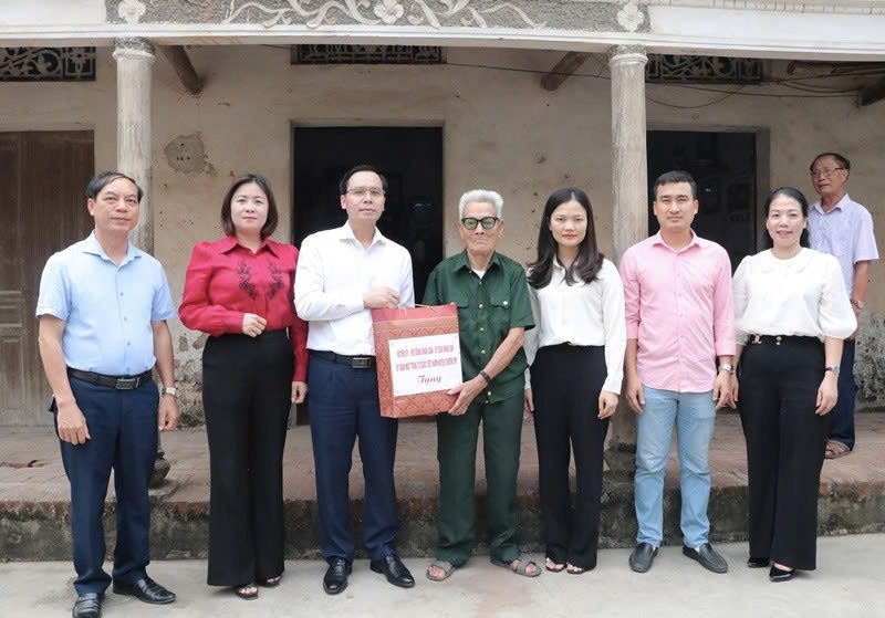 Huyện Chương Mỹ tri ân gia đình chính sách, lan tỏa truyền thống “Uống nước nhớ nguồn”