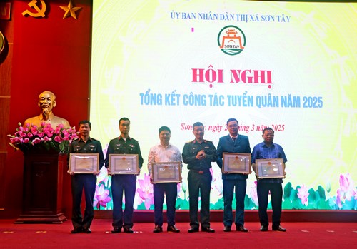 Thị xã Sơn Tây hoàn thành xuất sắc chỉ tiêu tuyển quân năm 2025: Chủ động, đồng bộ, hiệu quả từ cơ sở