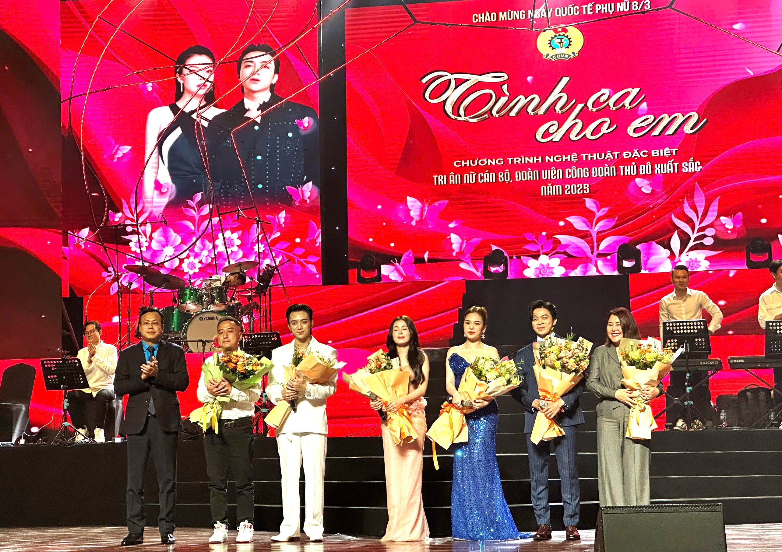 Chương trình nghệ thuật đặc sắc kỷ niệm ngày Phụ nữ Việt Nam: Thắp sáng ngọn lửa khát vọng và cống hiến của phụ nữ Thủ đô