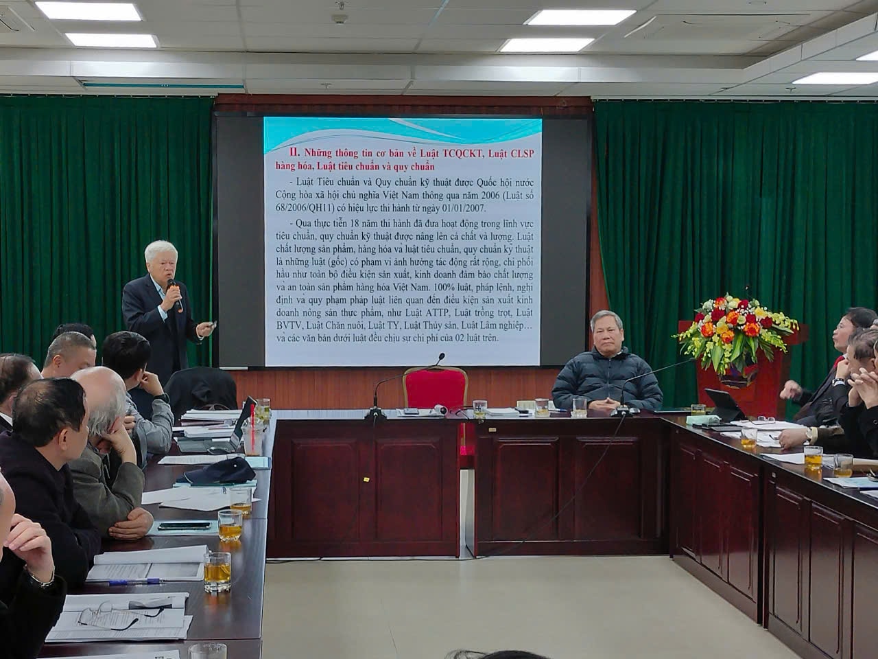 Hội thảo khoa học "Những bất cập trong thực hiện Luật Tiêu chuẩn, quy chuẩn kỹ thuật và Luật Chất lượng sản phẩm hàng hóa trong lĩnh vực nông nghiệp và môi trường”