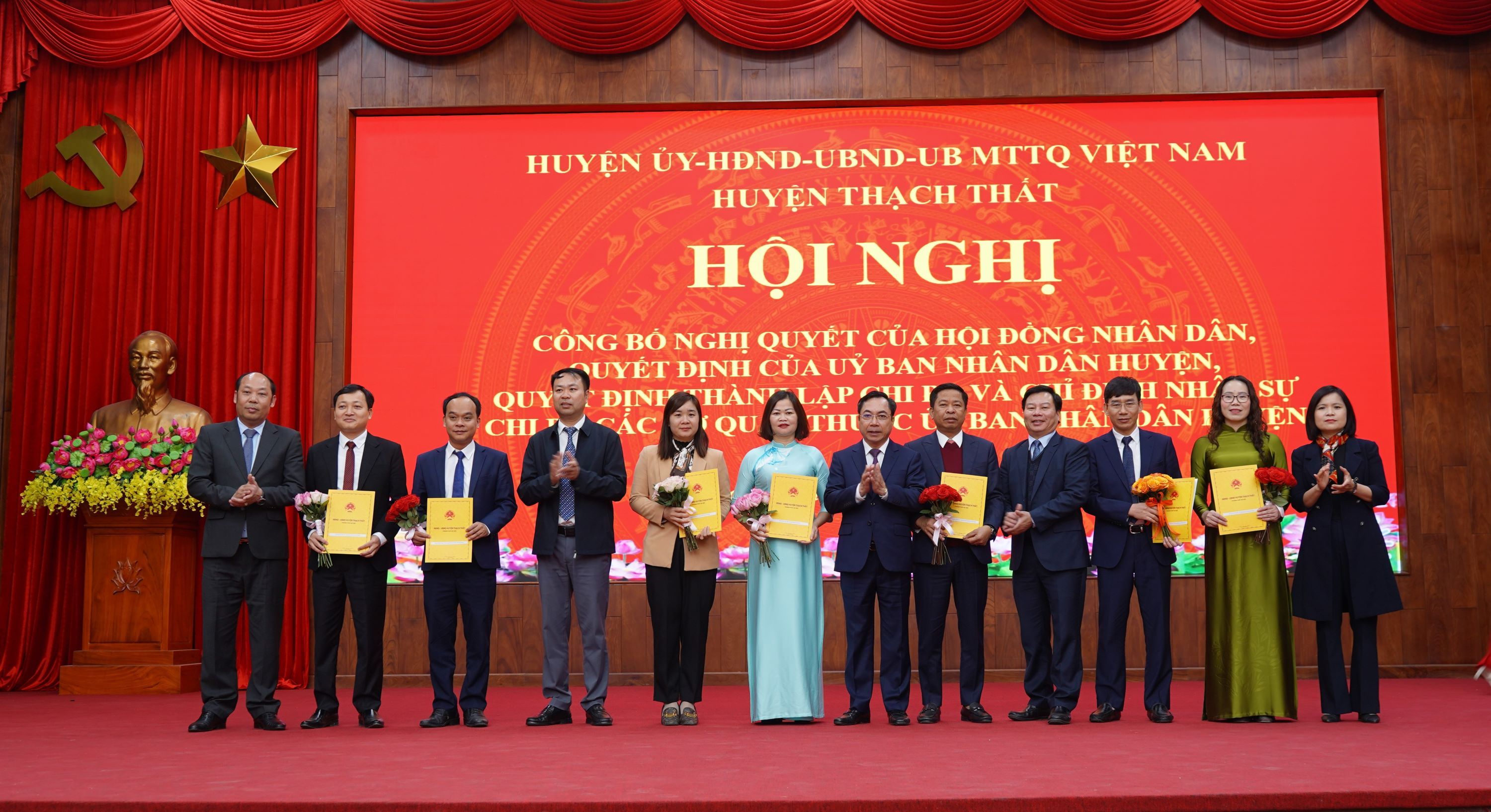 Huyện Thạch Thất quyết liệt thực hiện Nghị quyết 18-NQ/TW: Cải cách bộ máy hành chính, tinh gọn và hiệu quả