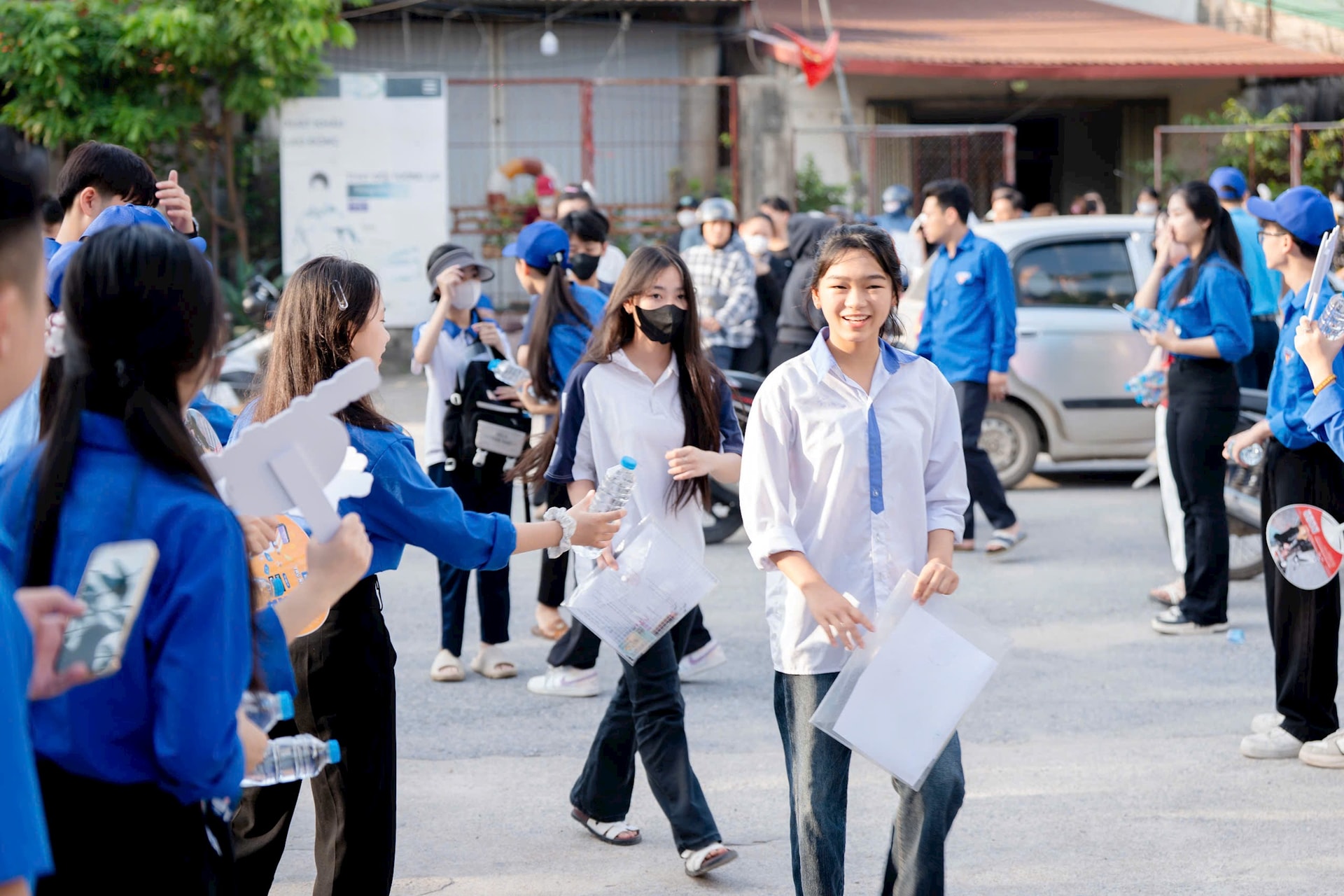 Hà Nội: Kỳ thi vào lớp 10 diễn ra nghiêm túc, an toàn, tạo ấn tượng bởi tinh thần trách nhiệm và sự đồng hành của cộng đồng