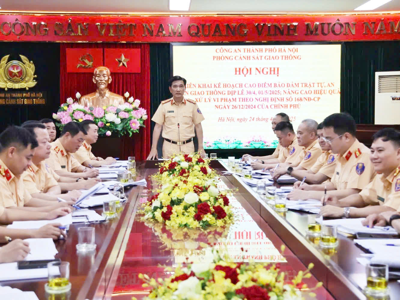 Đảm bảo giao thông thông suốt, an toàn tuyệt đối phục vụ người dân Thủ đô dịp 30-4 và 1-5