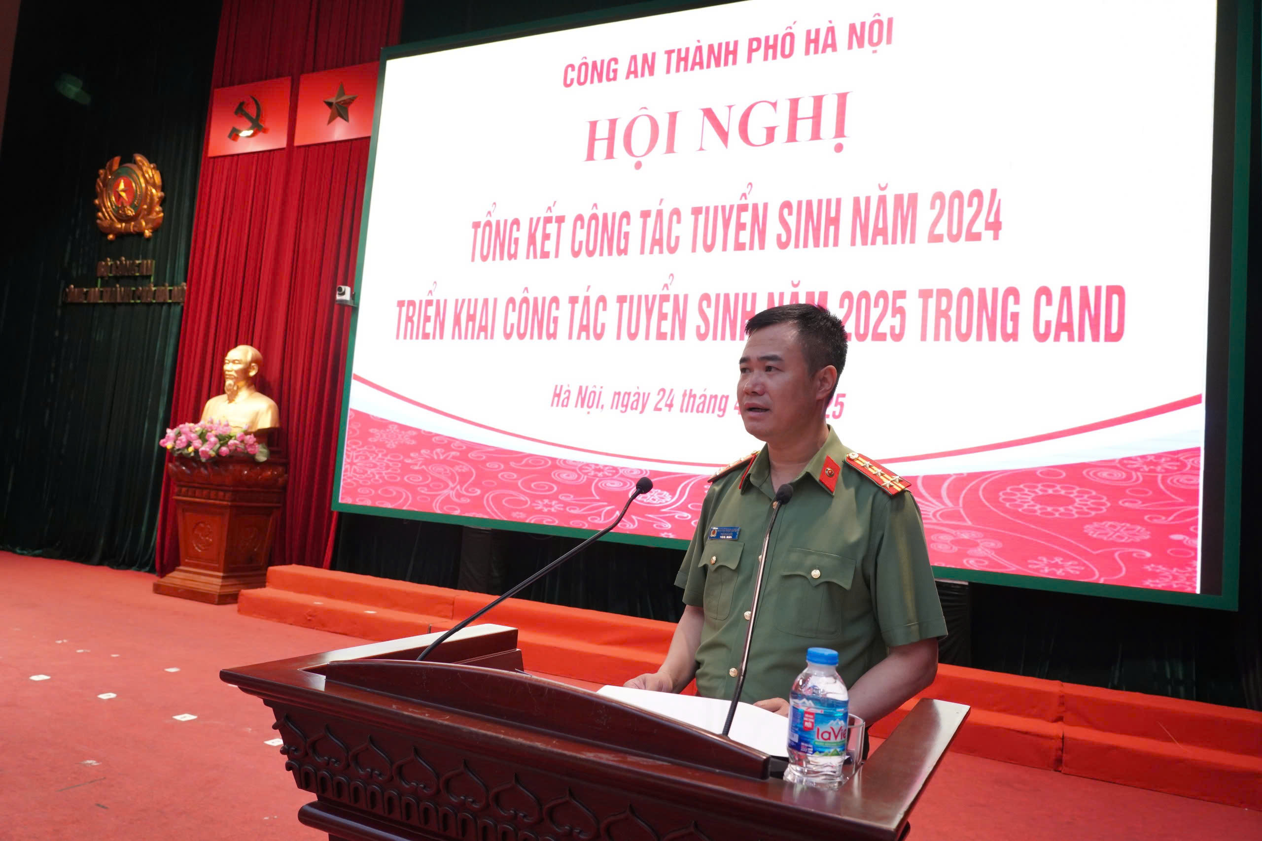 Hà Nội tập huấn công tác tuyển sinh CAND 2025: Nâng cao năng lực cho lực lượng Công an cấp xã
