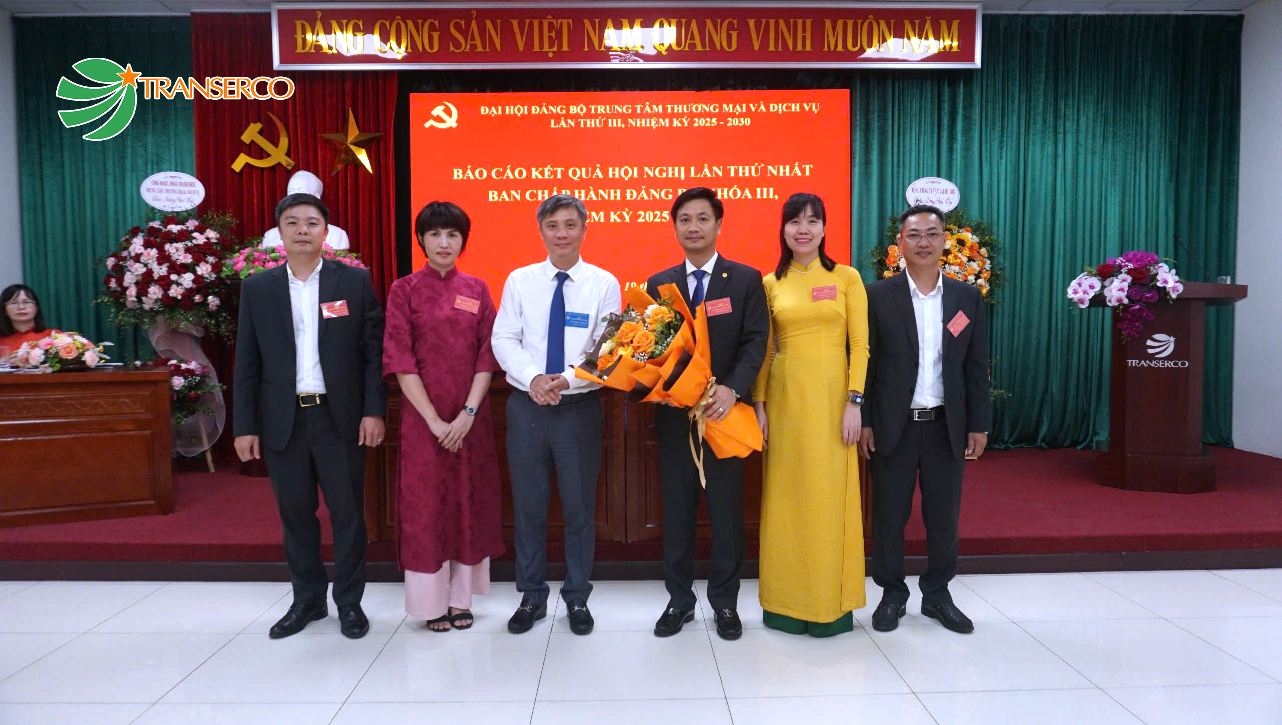 Đảng bộ Trung tâm Thương mại và Dịch vụ: Vững bước trong nhiệm kỳ mới, khẳng định vai trò đơn vị chủ lực của Tổng công ty Vận tải Hà Nội