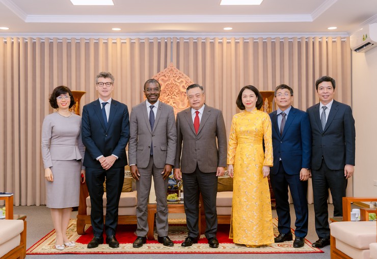Hà Nội mong muốn UNESCO đồng hành phục dựng Điện Kính Thiên, phát huy giá trị di sản Hoàng thành Thăng Long và Cổ Loa