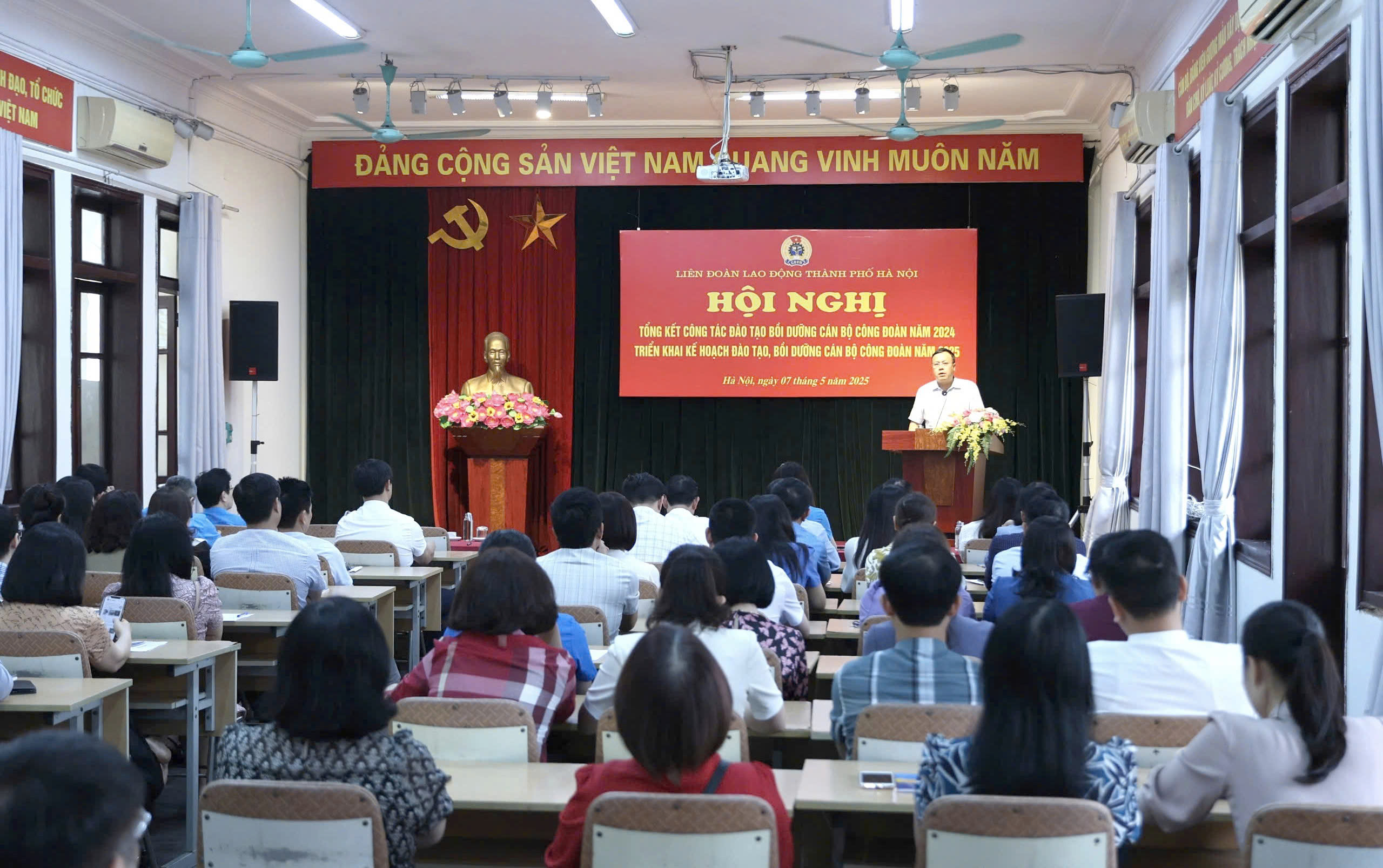 Hà Nội đẩy mạnh xây dựng đội ngũ cán bộ Công đoàn tinh nhuệ, bản lĩnh trong thời kỳ chuyển đổi