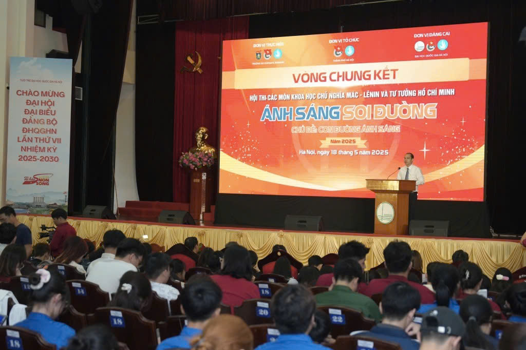 Hà Nội: Chung kết Hội thi “Ánh sáng soi đường” 2025 - Thắp lửa lý tưởng cách mạng, bồi đắp bản lĩnh chính trị cho tuổi trẻ Thủ đô