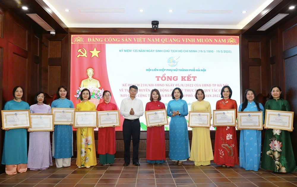 Lan tỏa những bông hoa đẹp trong vườn hoa việc tốt: Phụ nữ Thủ đô làm theo lời Bác