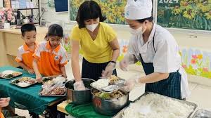 Bảo đảm an toàn, nâng cao chất lượng tổ chức bữa ăn bán trú trong trường công lập