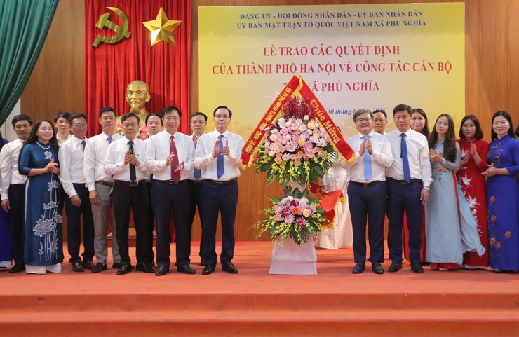 Hà Nội kiện toàn nhân sự chủ chốt tại các xã, phường mới, sẵn sàng vận hành mô hình chính quyền địa phương hai cấp
