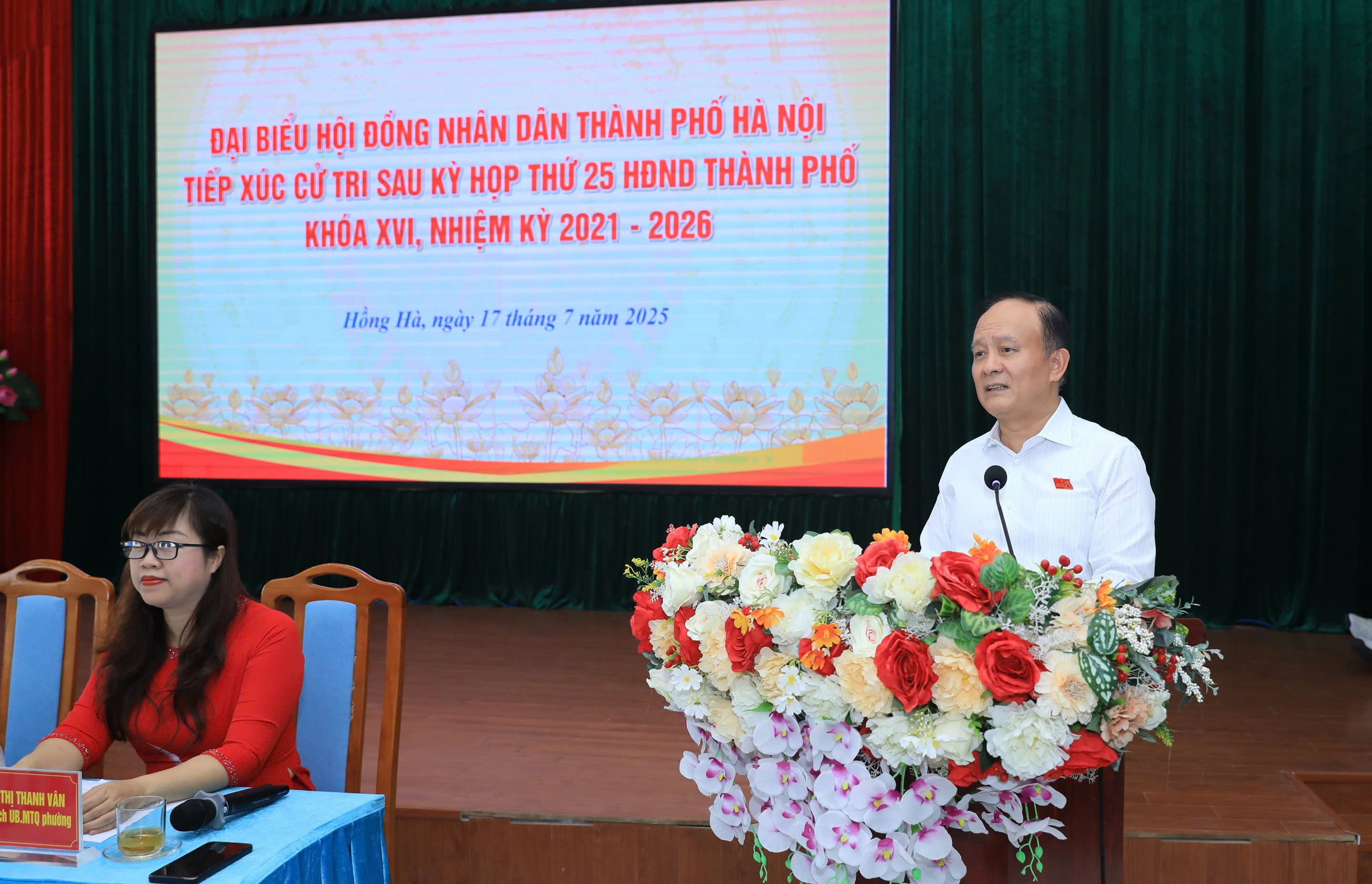 Chủ tịch HĐND Thành phố xúc cử tri các phường Hoàn Kiếm, Cửa Nam và Hồng Hà