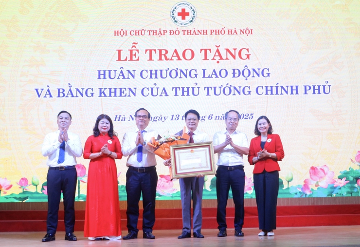 Hiến máu - Hành trình lan tỏa yêu thương trong lòng Thủ đô