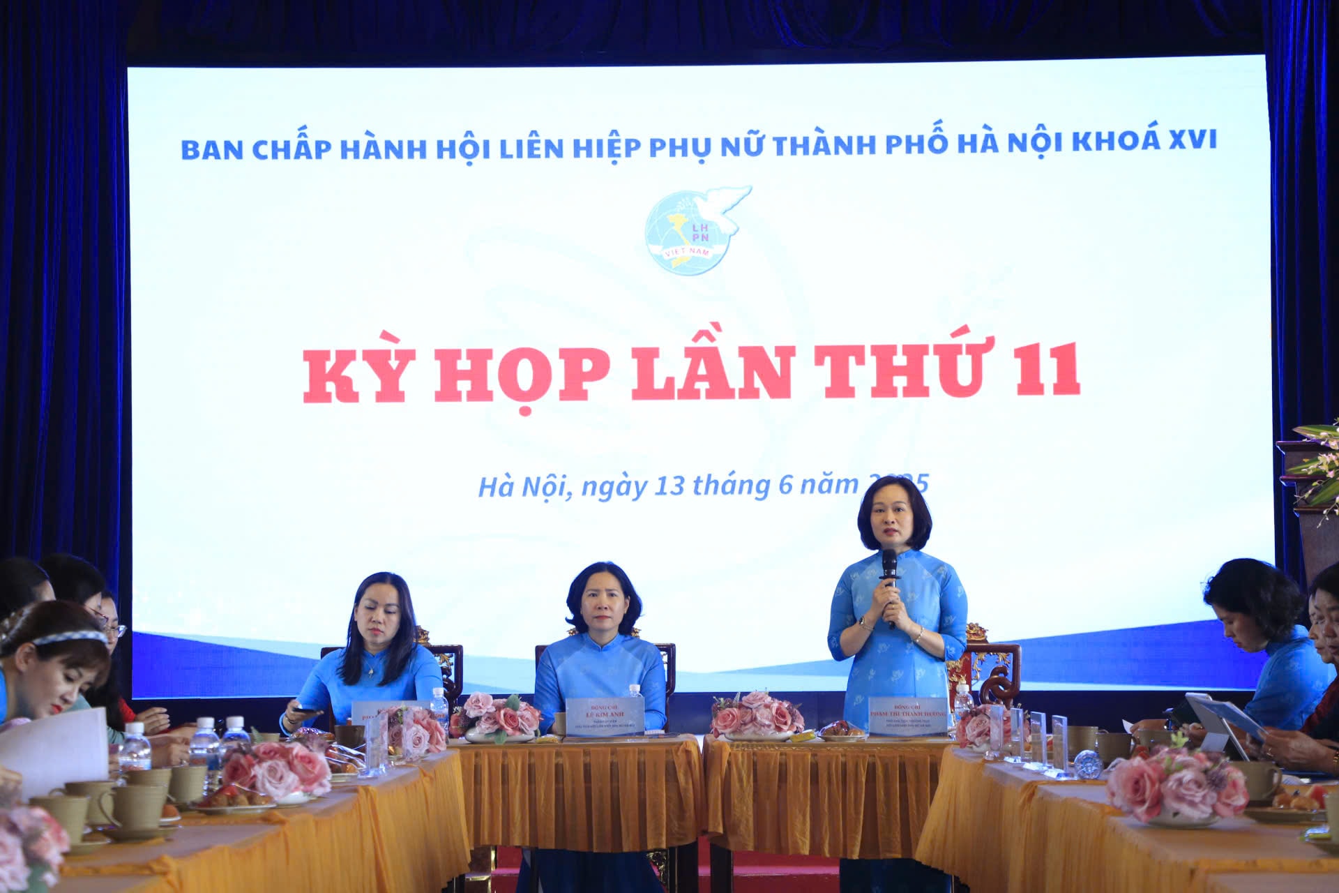 Hội Phụ nữ Hà Nội khởi động “Bình dân học vụ số”: Đưa chuyển đổi số đến tận ngõ, tới từng gia đình