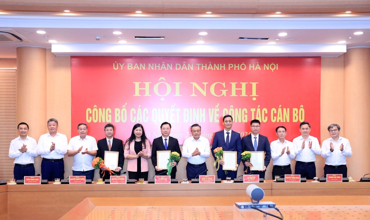 Hà Nội bổ nhiệm nhiều nhân sự chủ chốt: Tăng tốc hoàn thiện bộ máy chính quyền địa phương hai cấp trước thời điểm vận hành
