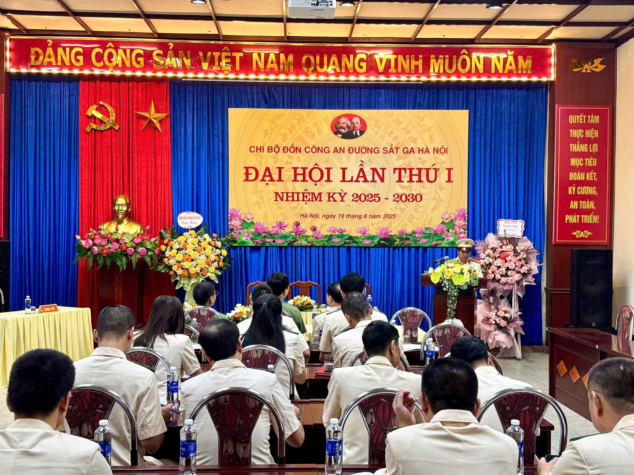 Chi bộ Đồn Công an đường sắt Ga Hà Nội: Bản lĩnh vững vàng, tổ chức thành công Đại hội nhiệm kỳ mới