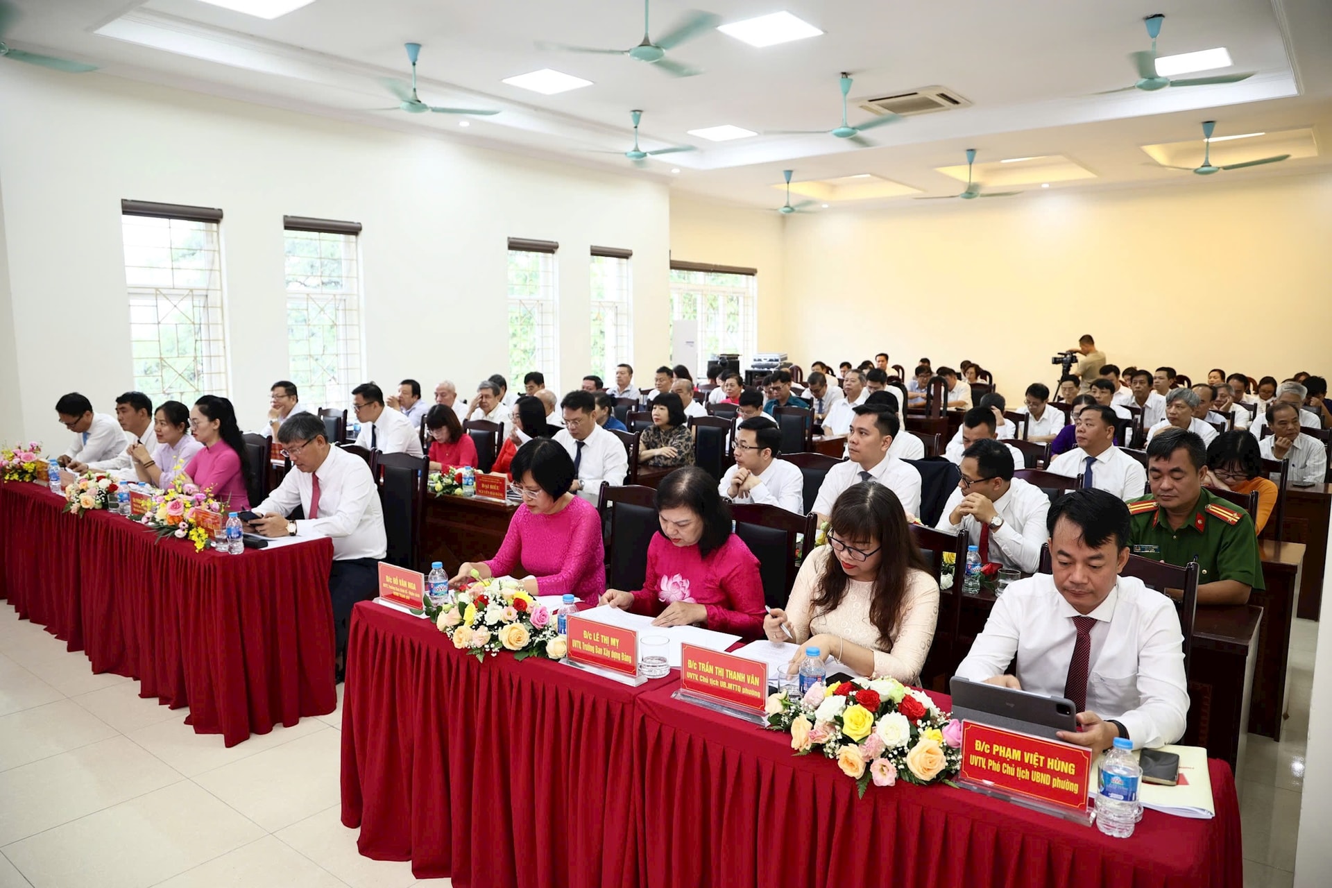 HĐND phường Hồng Hà khóa I: Quyết tâm xây dựng chính quyền hiện đại, phục vụ nhân dân bằng tinh thần đổi mới và trách nhiệm