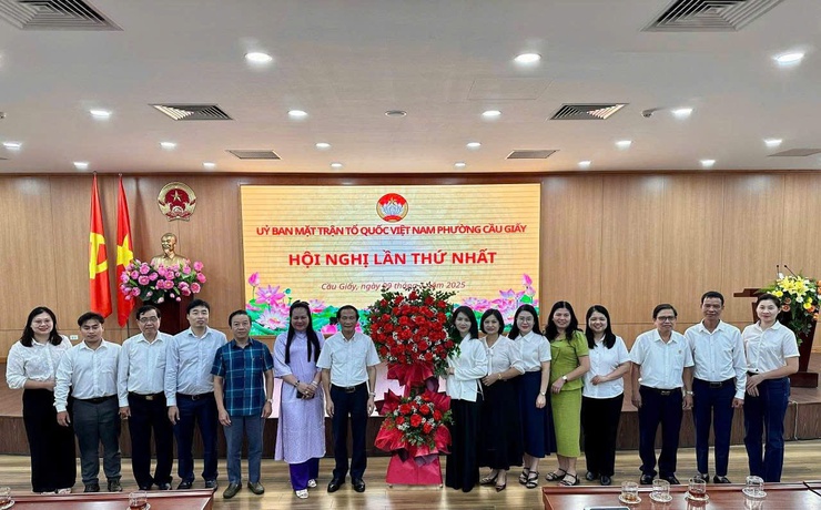 Ra mắt Ủy ban MTTQ Việt Nam phường Cầu Giấy: Phát huy sức mạnh đoàn kết, phục vụ nhân dân hiệu quả