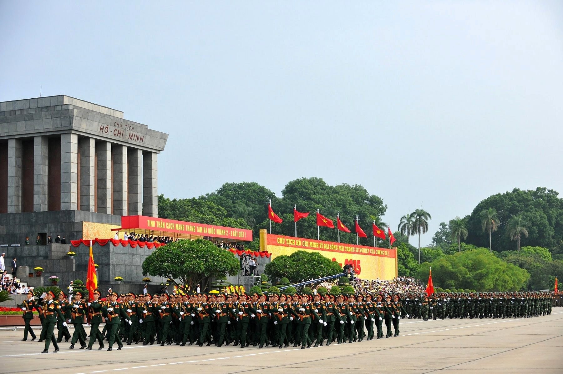 Tổ chức trọng thể Lễ kỷ niệm, diễu binh, diễu hành 80 năm Cách mạng tháng Tám thành công và Quốc khánh 2-9