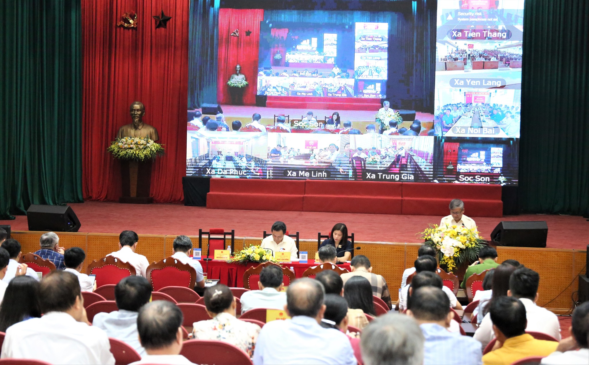 Cử tri kiến nghị nhiều vấn đề thực tiễn, đại biểu Quốc hội Hà Nội cam kết tiếp thu, chuyển đến các cơ quan chức năng giải quyết
