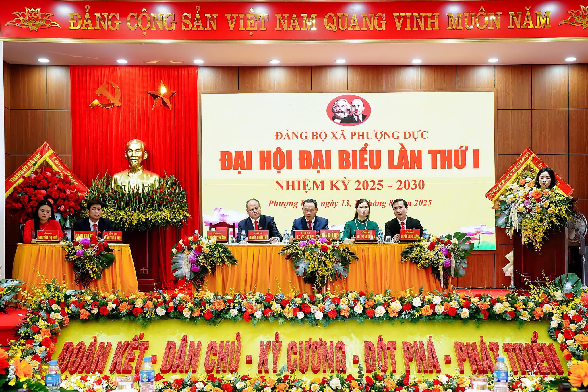 Đại hội đại biểu Đảng bộ xã Phượng Dực lần thứ I tiến hành phiên trù bị