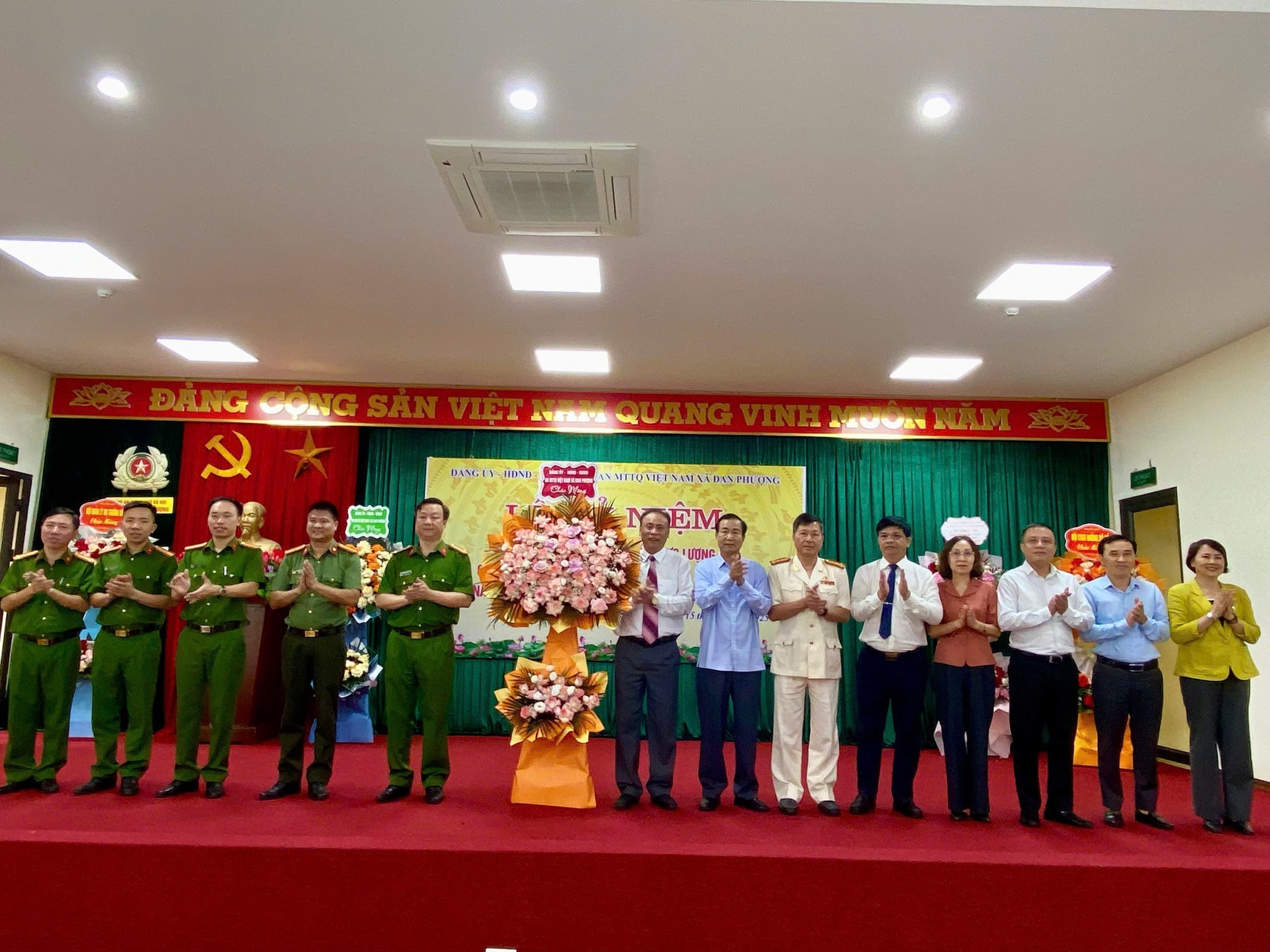 Công an xã Đan Phượng tự hào truyền thống, giữ vững an ninh quê hương