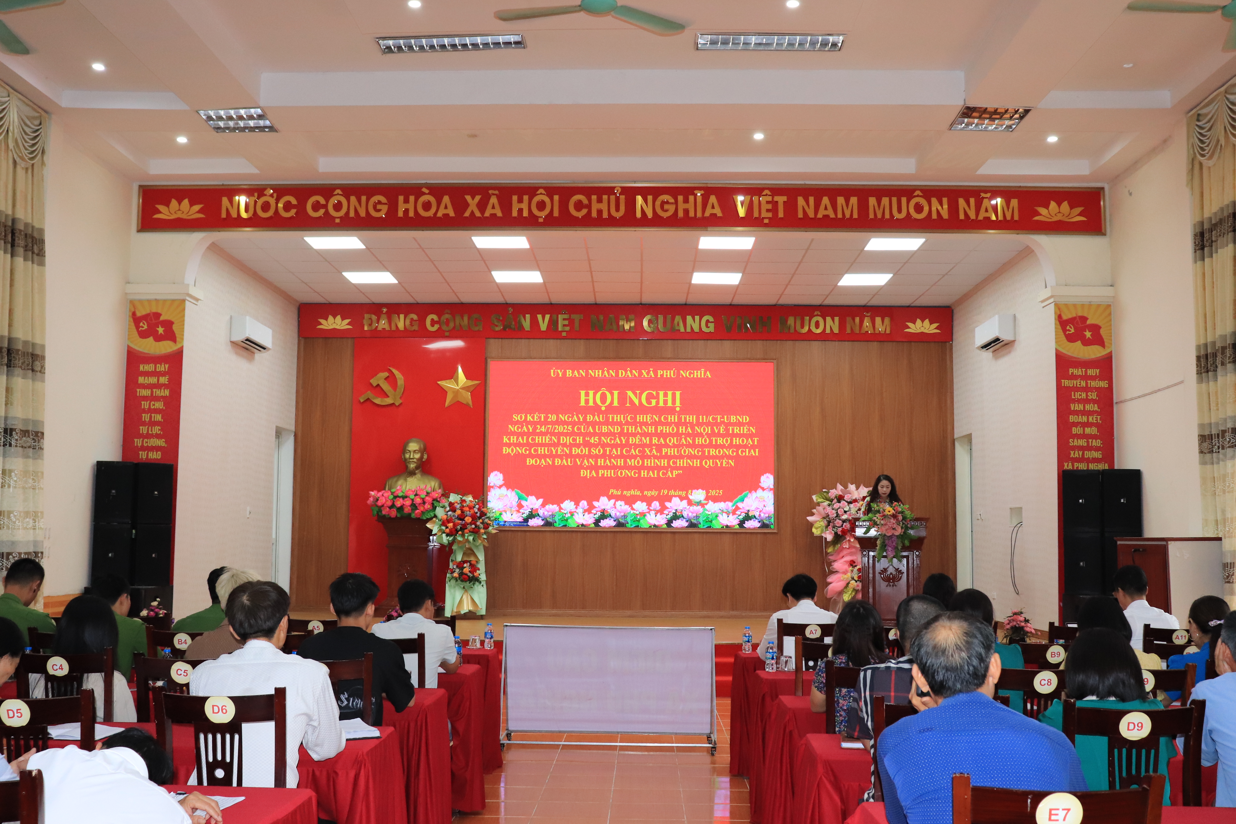 Xã Phú Nghĩa quyết liệt đẩy mạnh chuyển đổi số, tạo đột phá trong phục vụ nhân dân