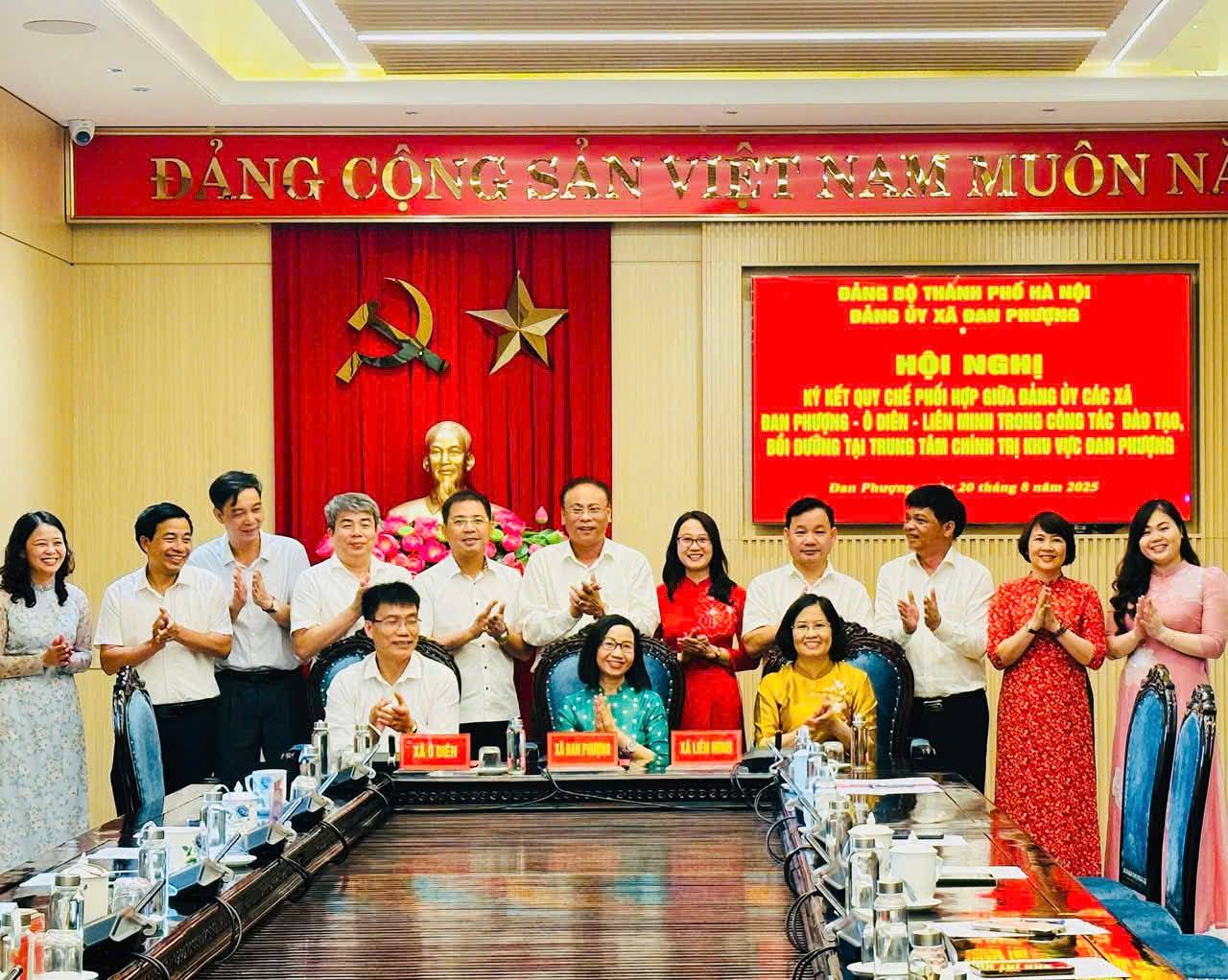 Đảng ủy các xã Đan Phượng - Ô Diên - Liên Minh ký kết Quy chế phối hợp trong công tác đào tạo, bồi dưỡng cán bộ, đảng viên