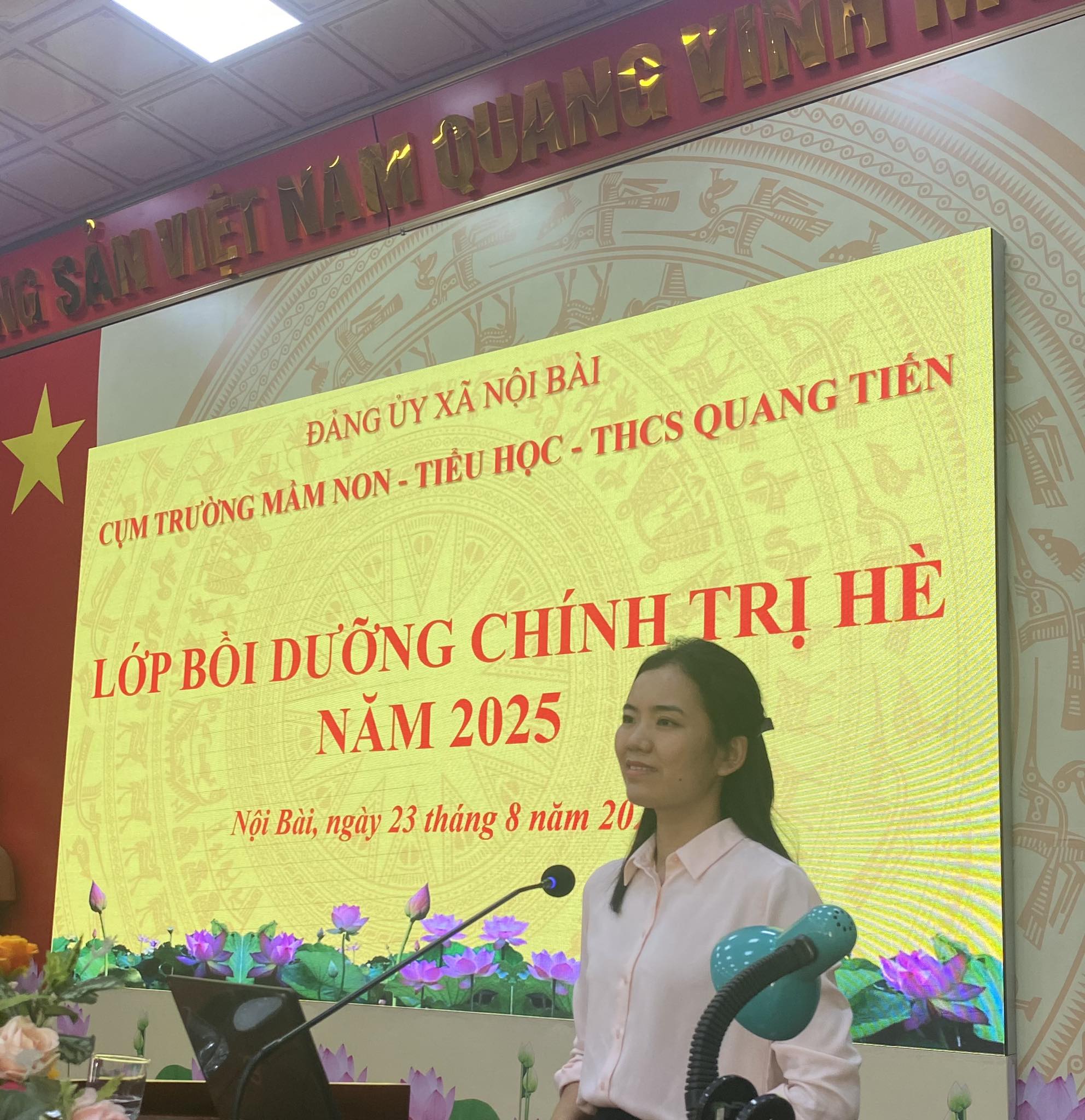 Xã Nội Bài: 1.018 cán bộ quản lý, giáo viên, nhân viên các trường học tham gia bồi dưỡng học tập chính trị hè năm 2025