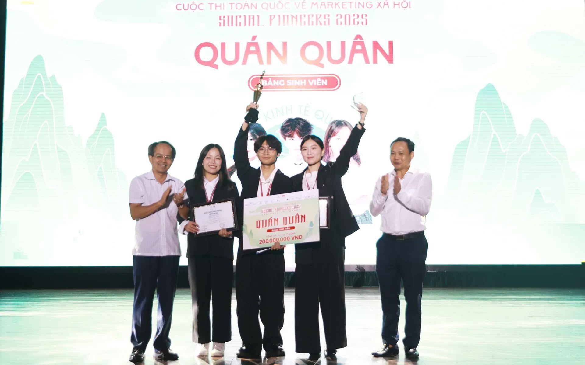 Chung kết Social Pioneers 2025: Khẳng định sức trẻ sáng tạo, lan tỏa giá trị marketing xã hội