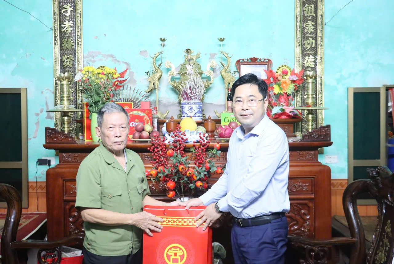 Xã Đại Xuyên tri ân người có công tiêu biểu, giáo dục truyền thống cách mạng cho thế hệ trẻ