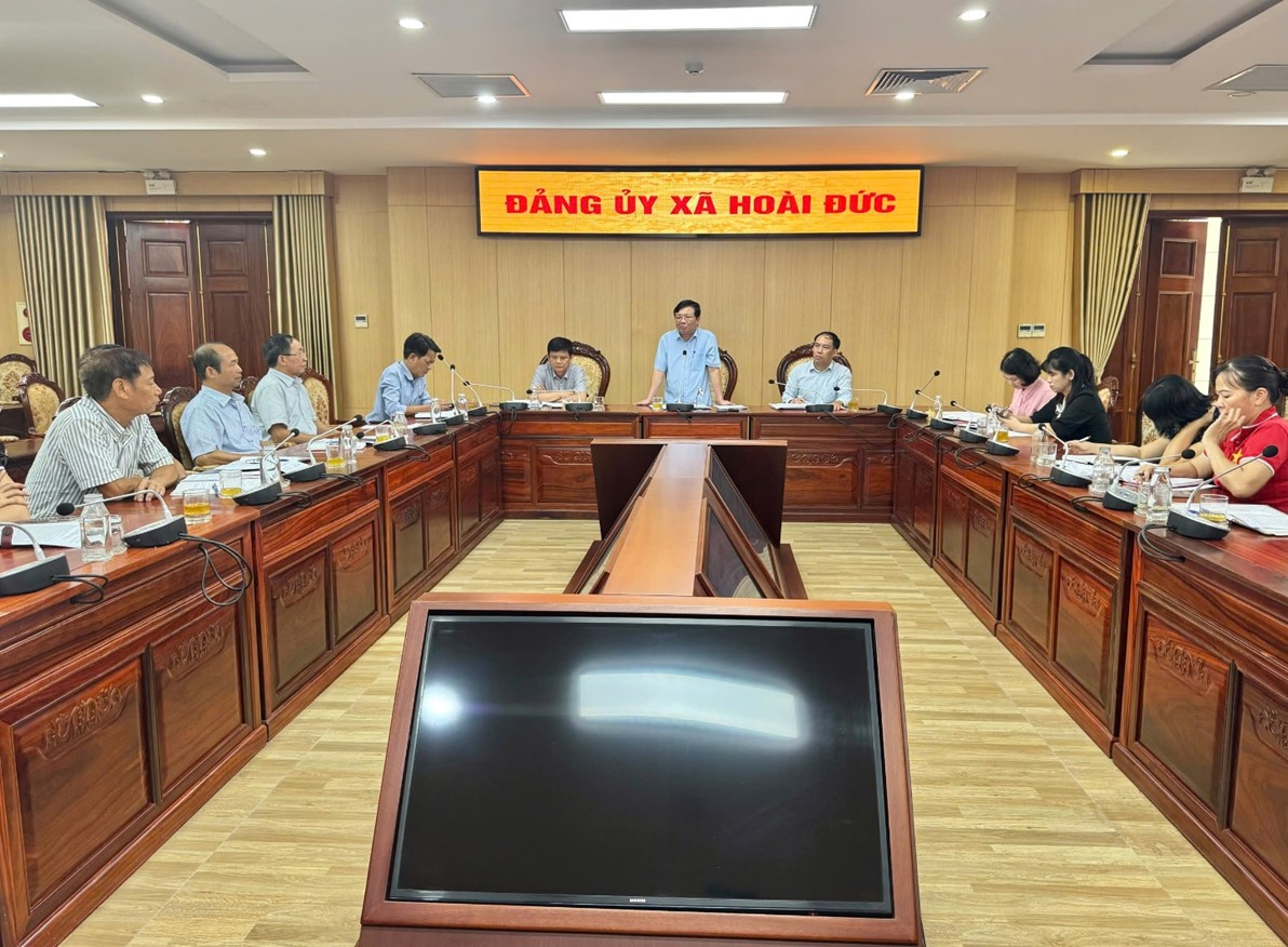 Đảng ủy xã Hoài Đức tổ chức hội nghị giao ban với Bí thư chi bộ thôn, tổ dân phố triển khai nhiệm vụ tháng 9-2025