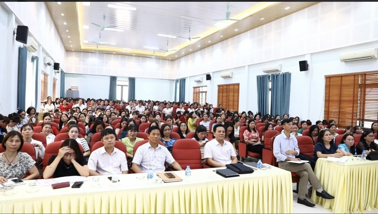 Xã Sơn Đồng bồi dưỡng cán bộ, giáo viên: Nâng cao năng lực chuyên môn, kỹ năng ứng xử sư phạm và xử lý khủng hoảng truyền thông
