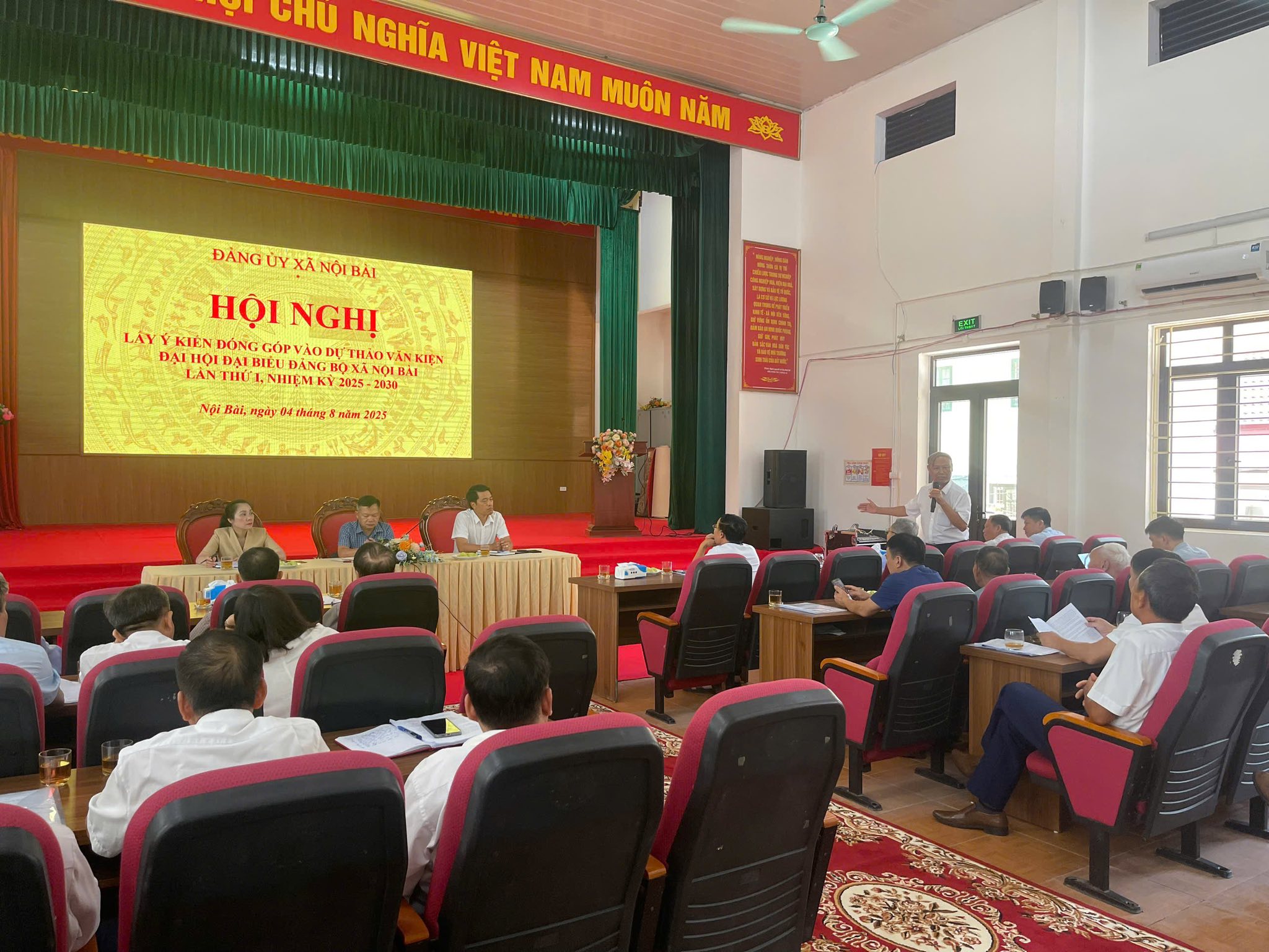 Xã Nội Bài tổ chức hội nghị lấy ý kiến đóng góp vào dự thảo văn kiện Đại hội Đảng bộ xã lần thứ I