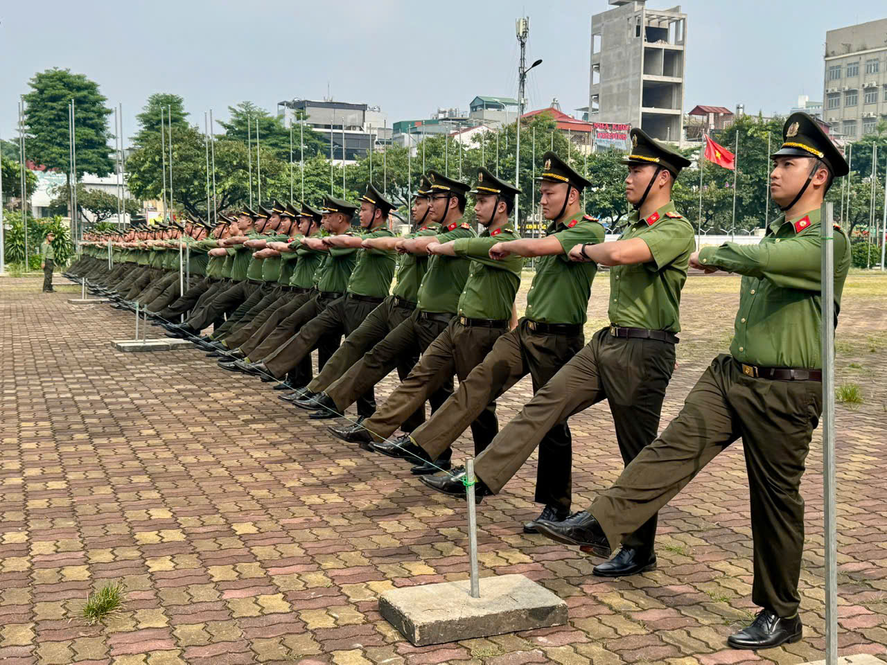 Công an Hà Nội hợp luyện chuẩn bị cho kỷ niệm 80 năm Cách mạng Tháng Tám và Quốc khánh 2-9