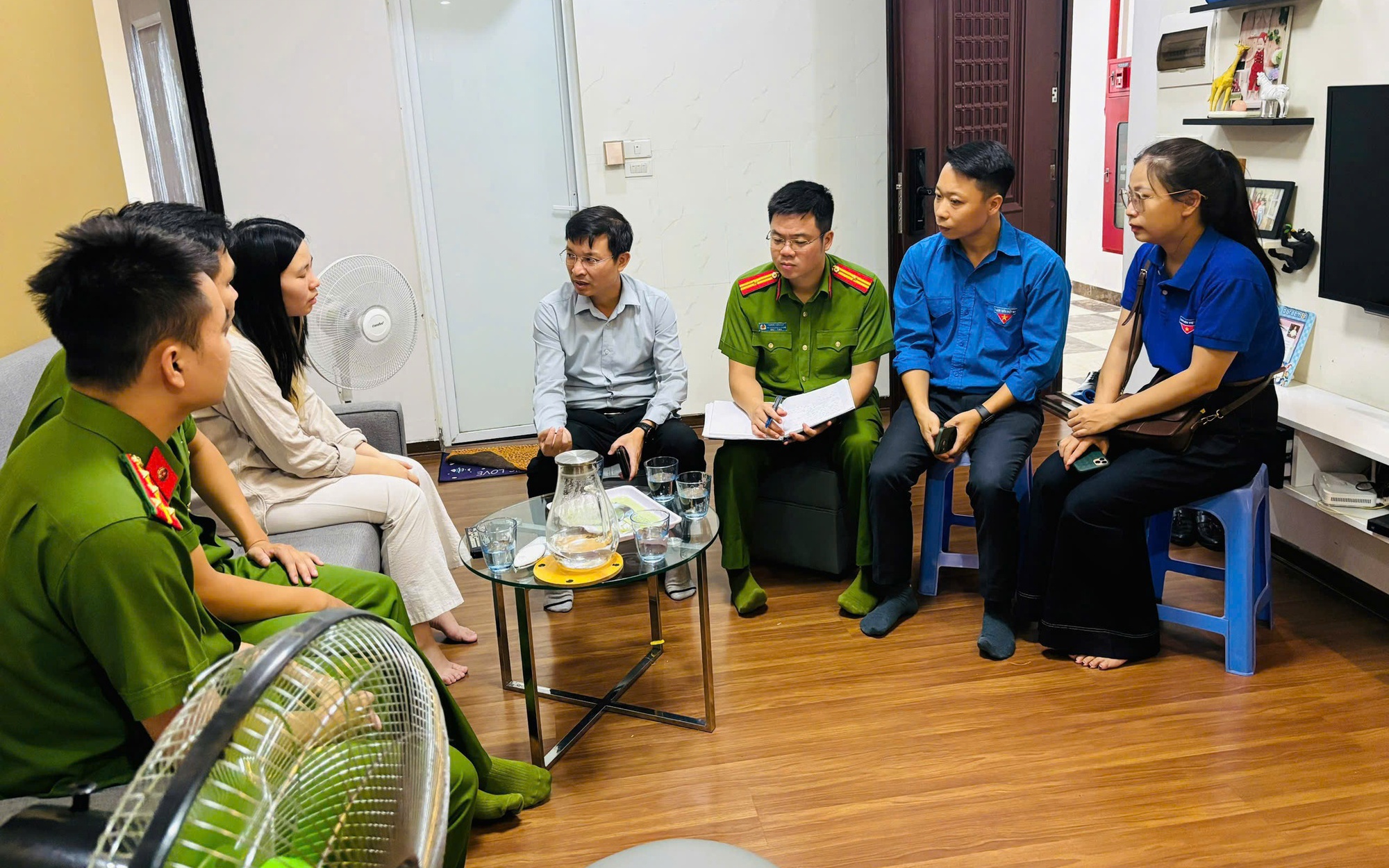 Uỷ ban MTTQ thành phố Hà Nội kịp thời hỗ trợ các gia đình nạn nhân trong vụ chìm tàu tại tỉnh Quảng Ninh