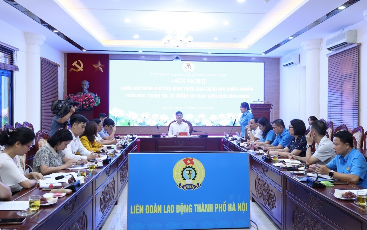 Công đoàn Thủ đô: Điểm sáng trong tuyên truyền chính trị, tư tưởng và pháp luật cho công nhân
