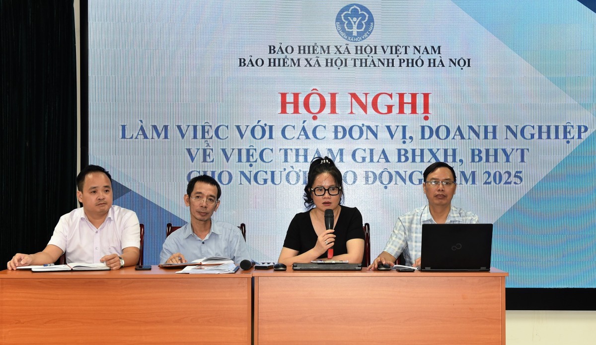 Hà Nội tăng cường đối thoại với doanh nghiệp, hướng dẫn thực hiện Luật Bảo hiểm xã hội năm 2024 và Bảo hiểm y tế mới