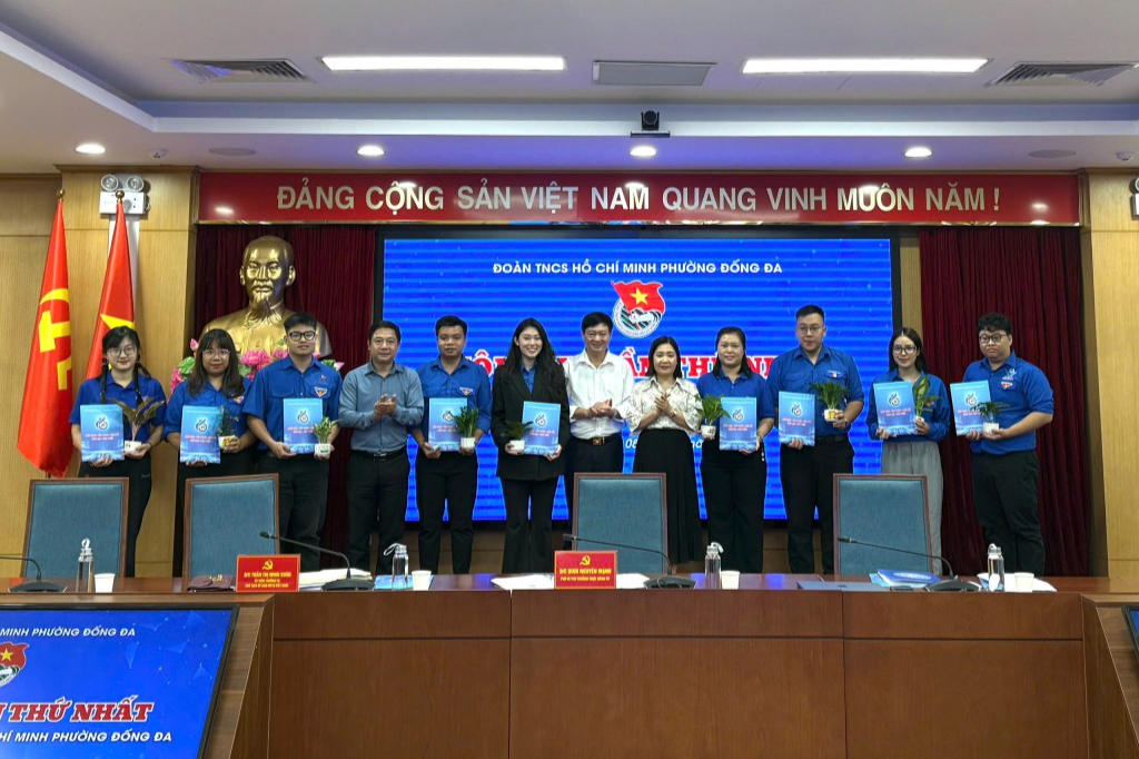 Công bố Quyết định thành lập Ban Chấp hành Đoàn phường Đống Đa lâm thời: Tinh thần mới, khí thế mới