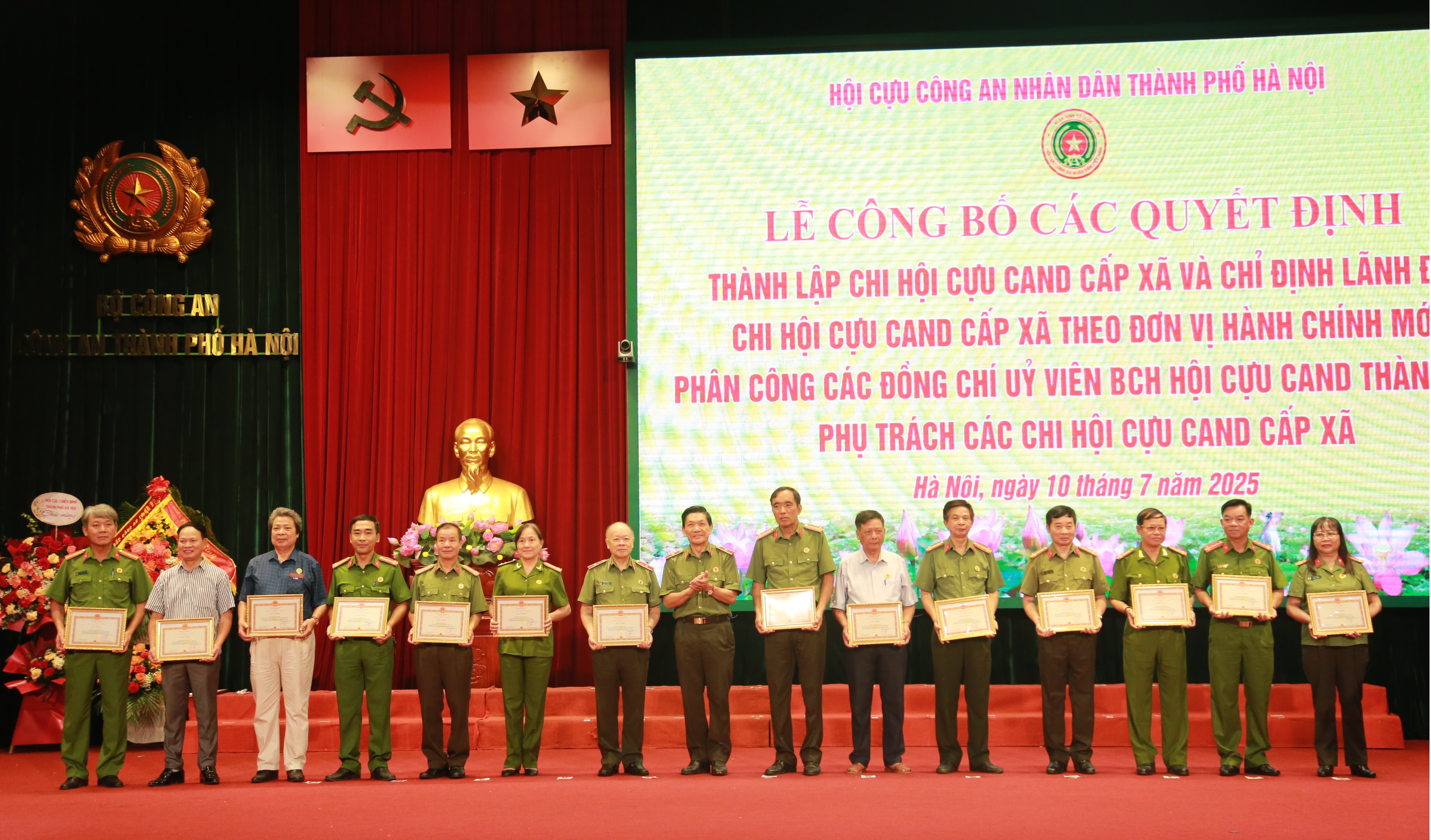 Hội Cựu CAND thành phố Hà Nội củng cố tổ chức, phát huy truyền thống anh hùng trong giai đoạn mới