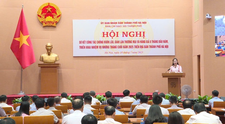 Hà Nội quyết liệt đấu tranh chống buôn lậu, gian lận thương mại và hàng giả trong cao điểm cuối năm