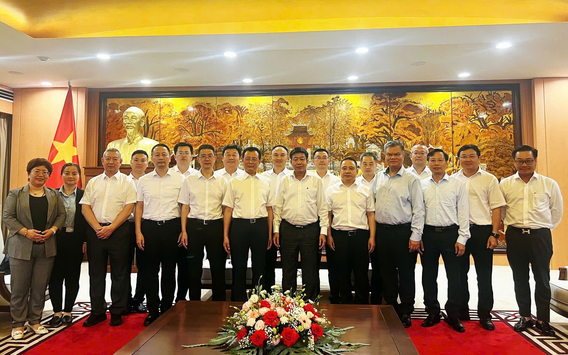Hà Nội và Trùng Khánh thúc đẩy hợp tác phát triển đường sắt, đô thị và quy hoạch thành phố