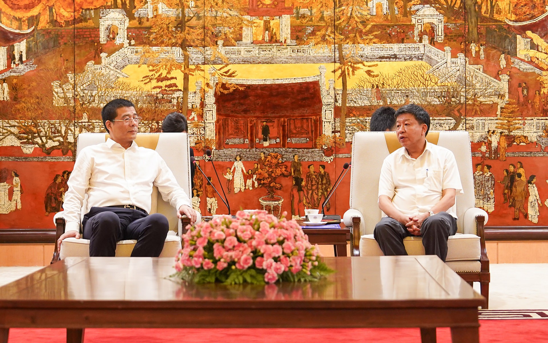 Hà Nội tăng cường hợp tác với doanh nghiệp Trung Quốc trong lĩnh vực hạ tầng và công nghệ đô thị