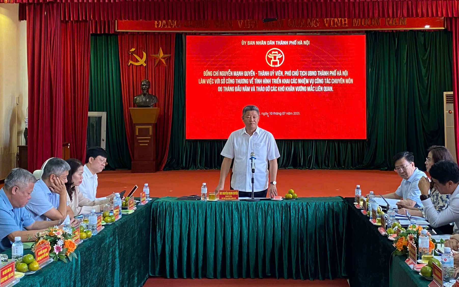 Ngành Công Thương Hà Nội tăng tốc nửa cuối năm 2025: Quyết liệt xóa “chợ cóc”, phát triển cụm công nghiệp và hệ thống bán lẻ hiện đại