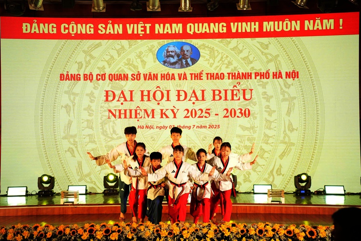 Đại hội Đảng bộ cơ quan Sở Văn hóa và Thể thao Hà Nội nhiệm kỳ 2025-2030: Đổi mới tư duy quản lý, kiến tạo động lực phát triển văn hóa Thủ đô trong kỷ nguyên mới