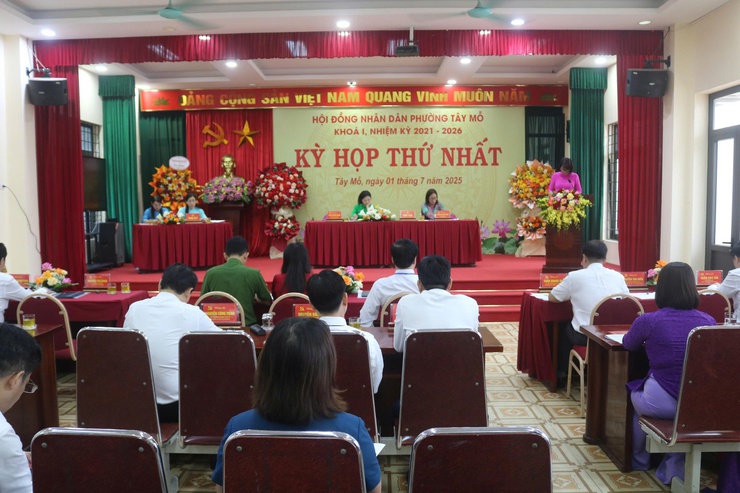 Phường Tây Mỗ tổ chức kỳ họp thứ nhất HĐND khóa I: Kiện toàn bộ máy, nâng cao hiệu lực, hiệu quả