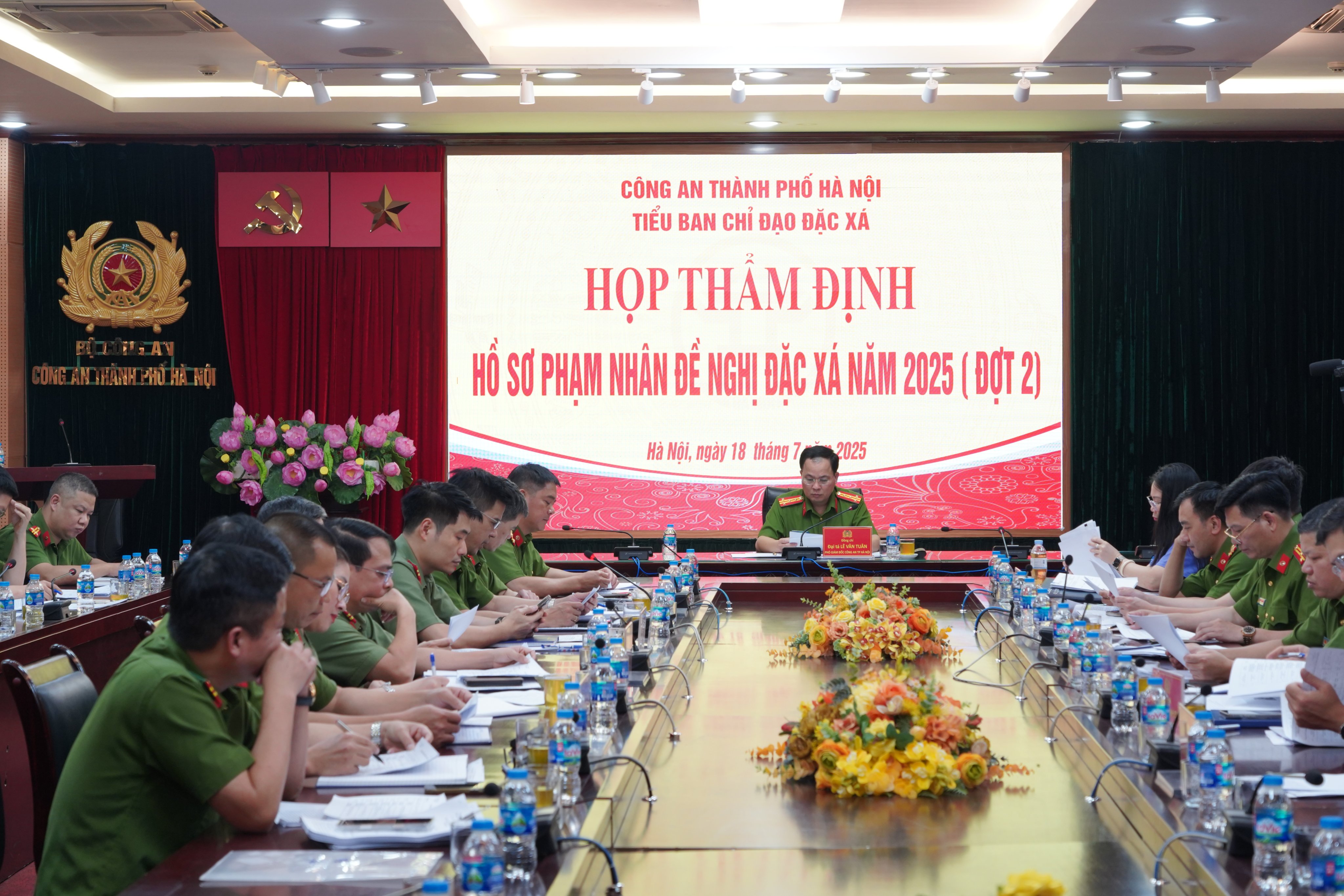 Công an thành phố Hà Nội xem xét, thống nhất danh sách phạm nhân đề nghị đặc xá năm 2025 (đợt 2)